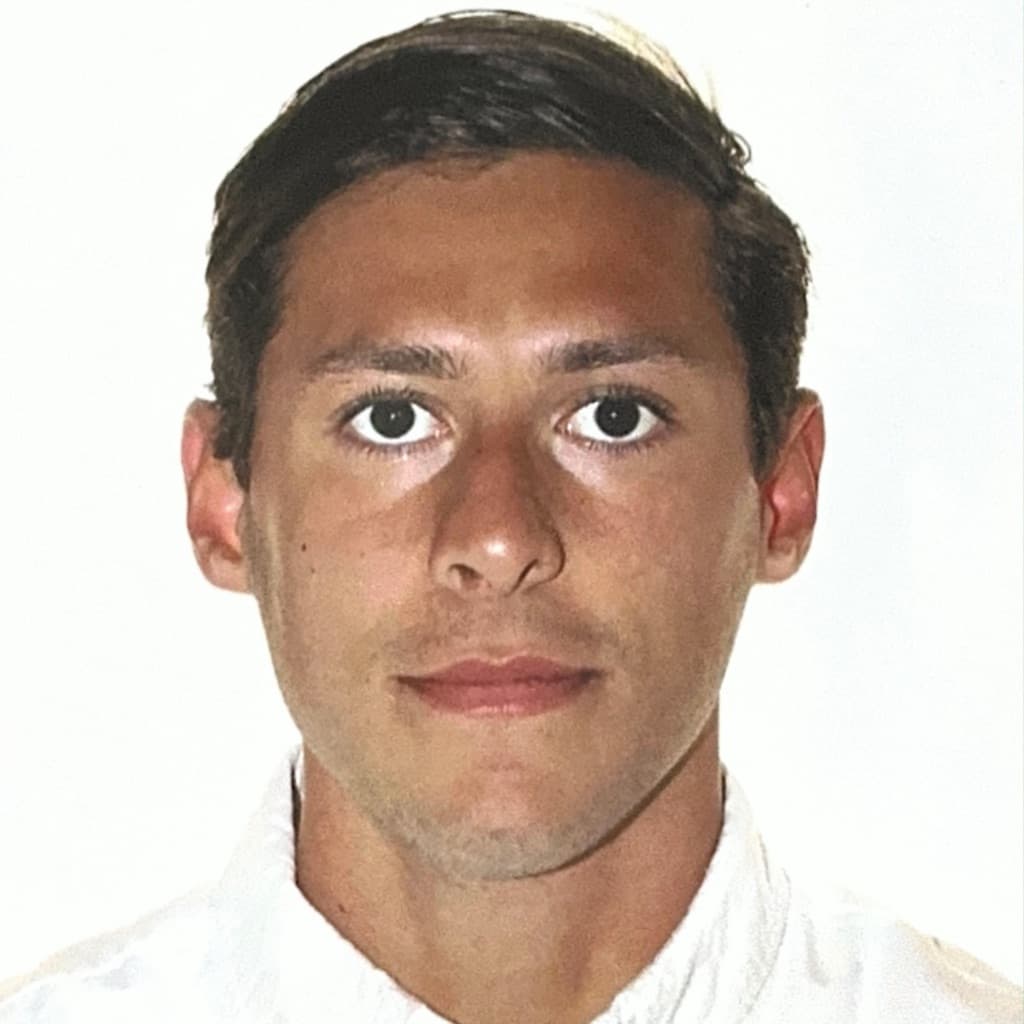 Axel Gonzalez Rodriguez, Treinamento, foto 1 de 1