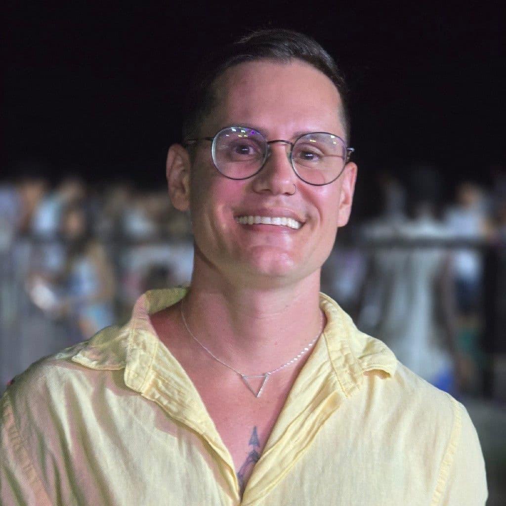 Ciro Santiago, Massagem, foto 2 de 2