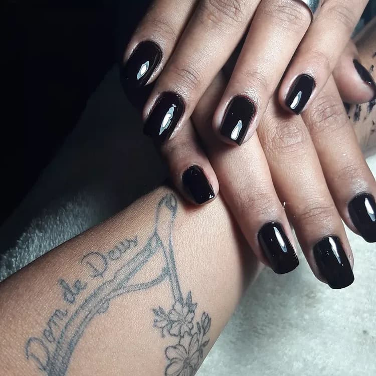 Valquiria Pollo, Unhas, foto 1 de 2