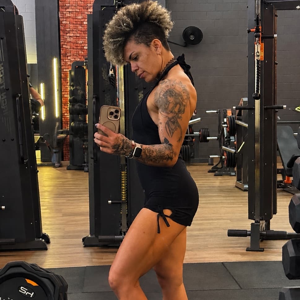 Dayane Cruz, Treinamento
