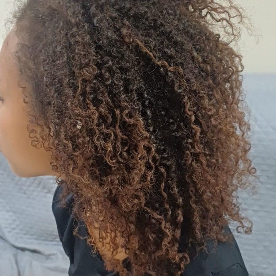 Terapeuta Capilar Em Curvaturas, Cabelo, foto 2 de 3