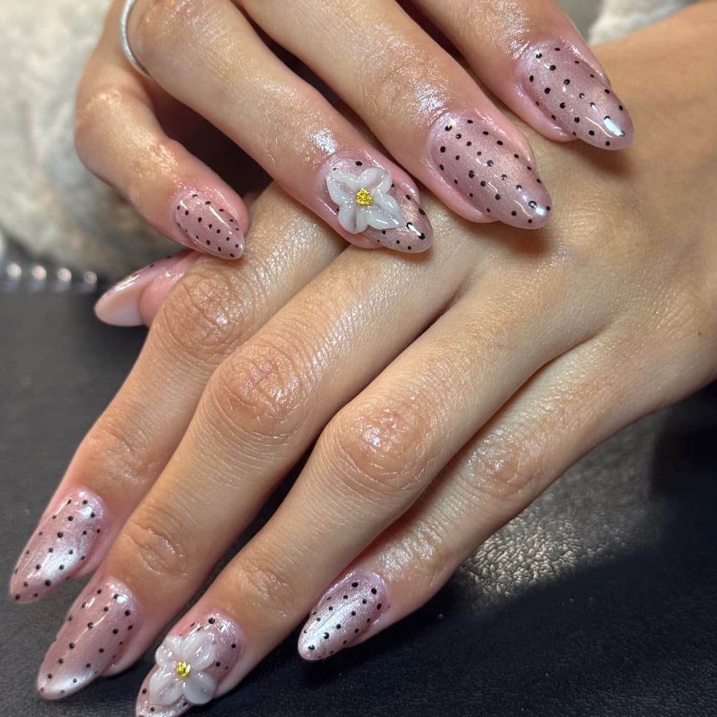 Julyana Valentim, Unhas, foto 2 de 3