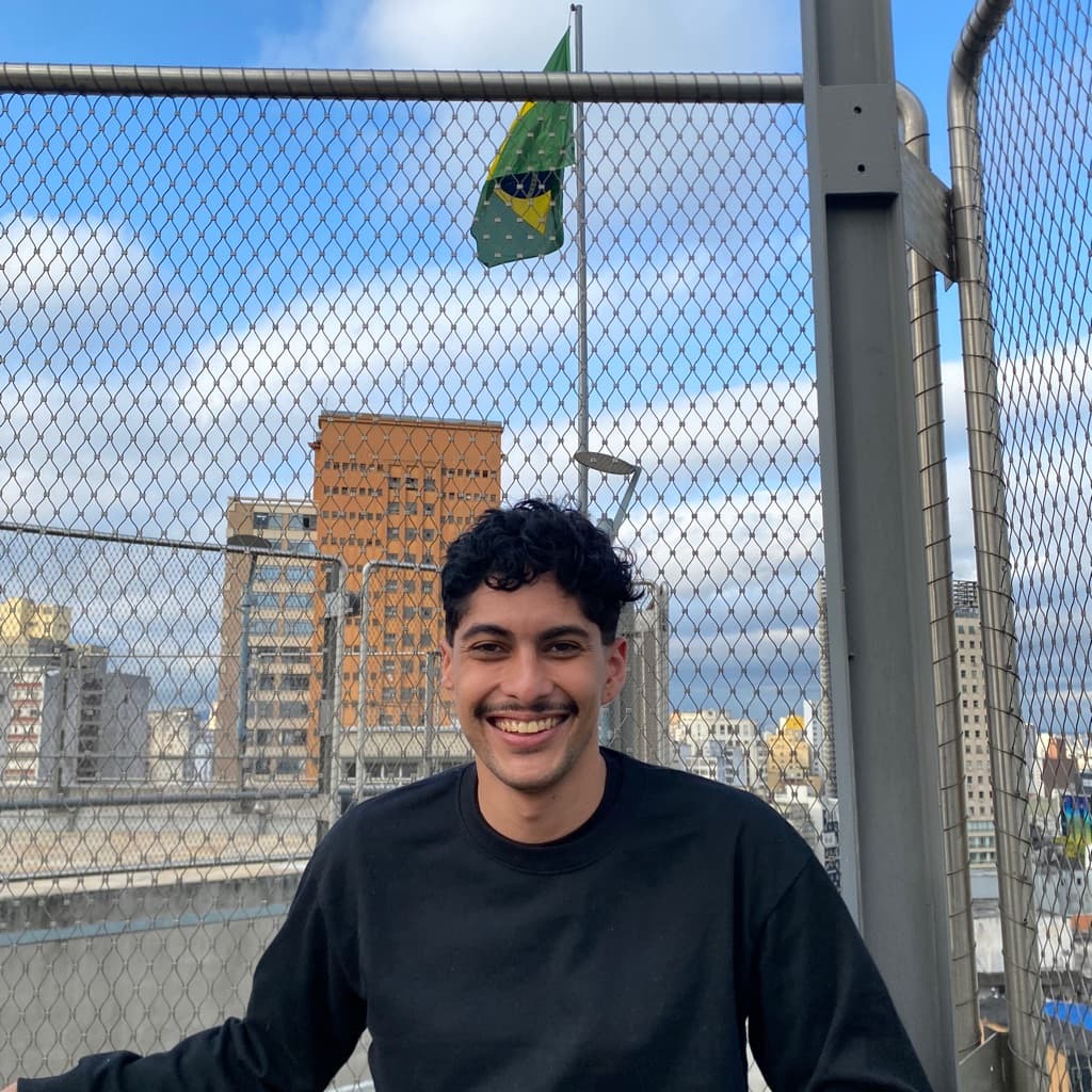 Alef Nicolau, Massagem, foto 1 de 1