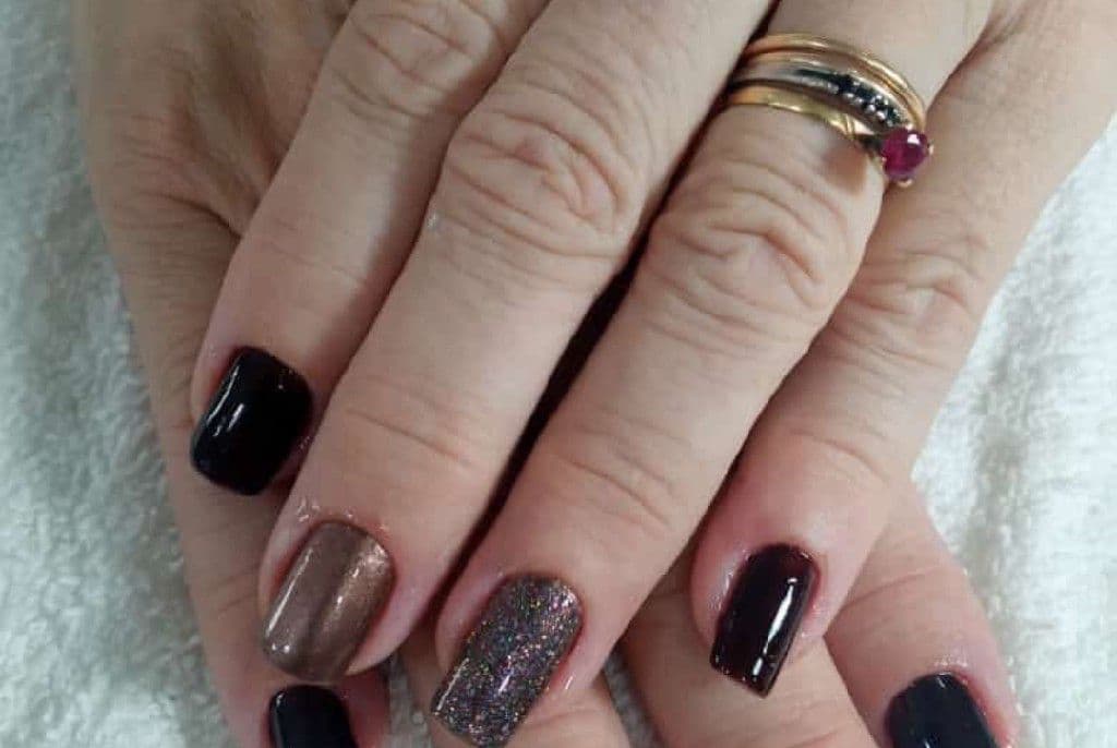 Zilda, Unhas, foto 1 de 3