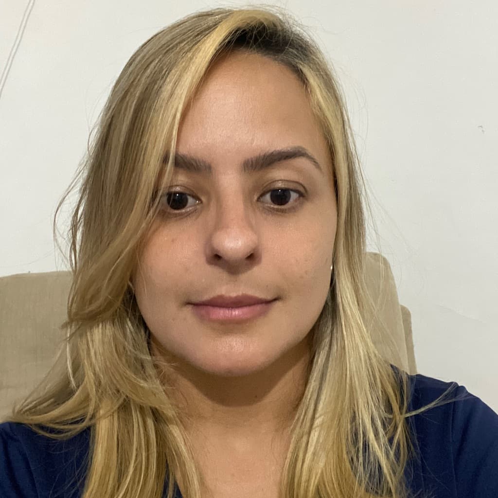 Ana, Unhas, foto 2 de 2