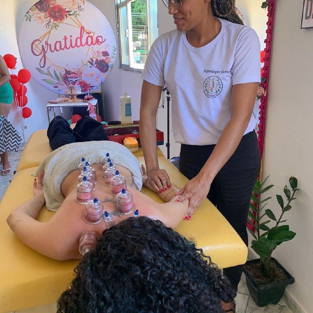 Karolayne Siqueira Gomes, Massagem, foto 1 de 2
