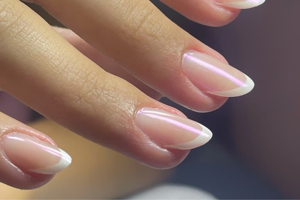 Carina helena, Unhas, foto 1 de 3