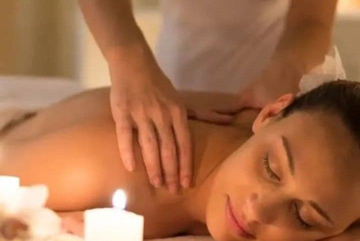 Aluisia Massoterapeuta, Massagem
