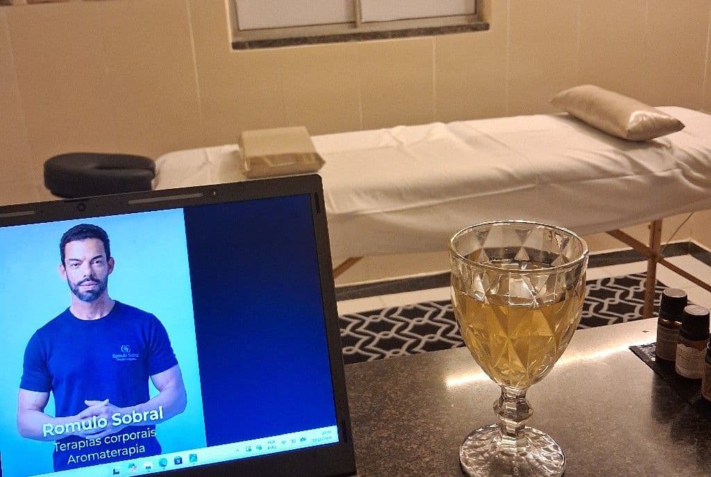 Romulo, Massagem