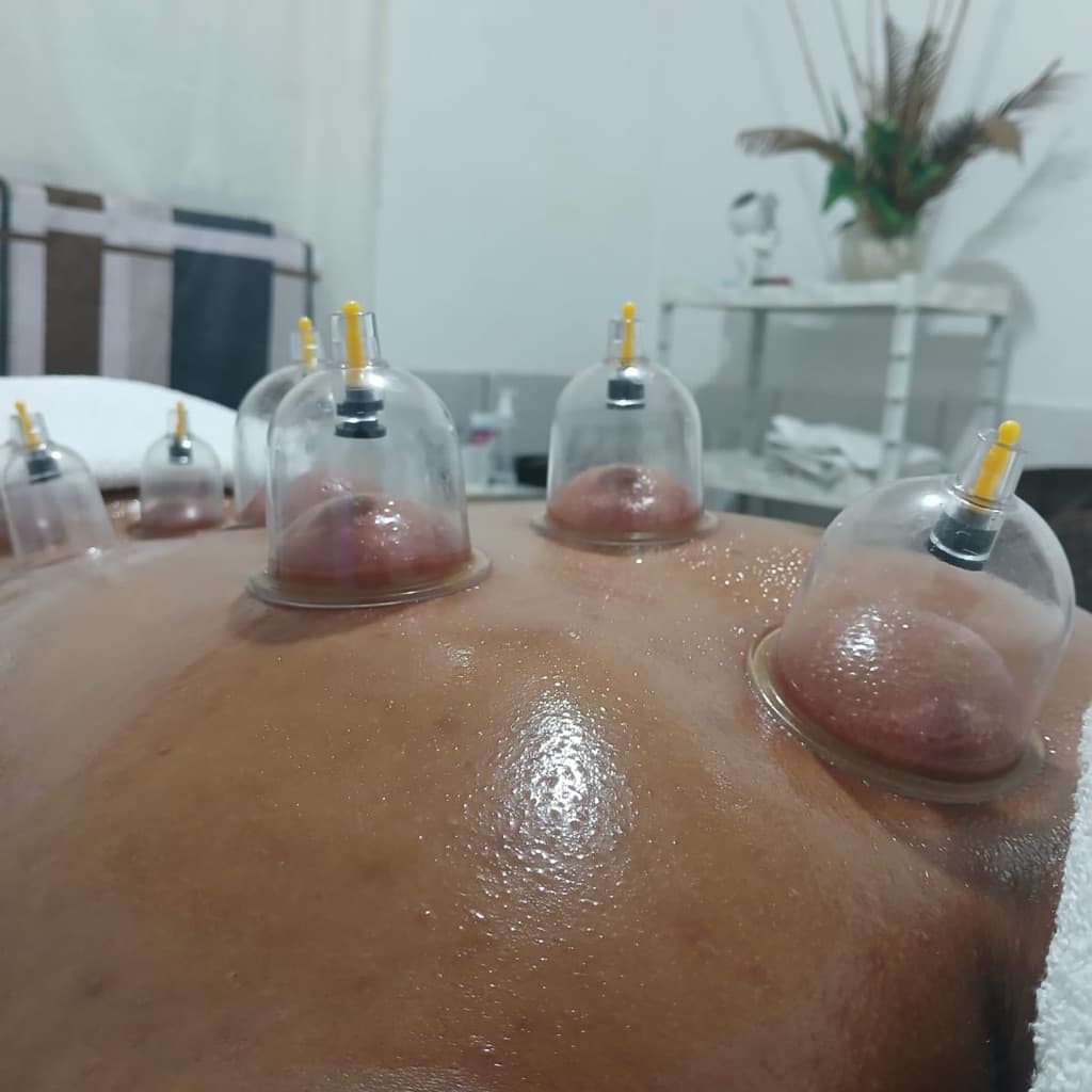 Patricia Leal, Massagem, foto 2 de 3
