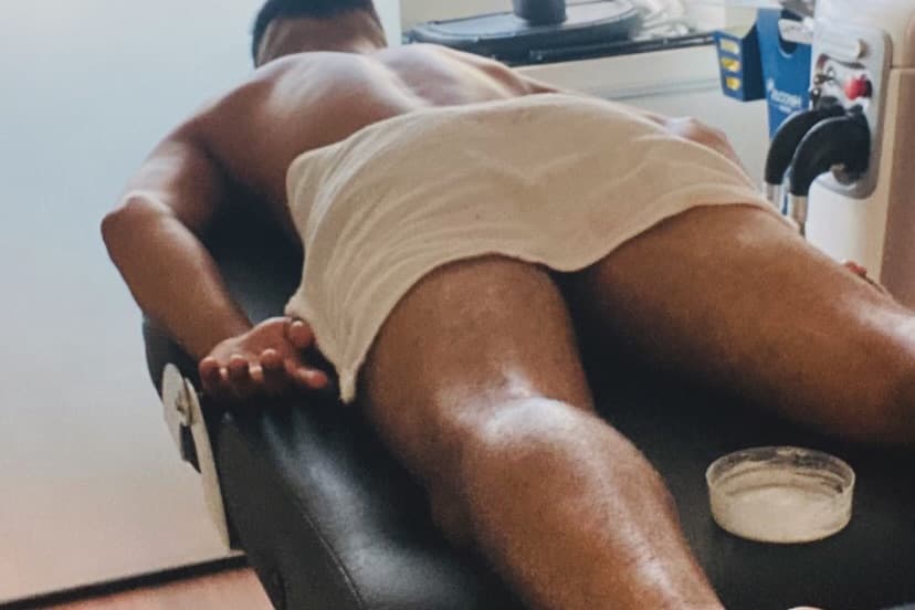 Helber Aquino, Massagem, foto 1 de 3