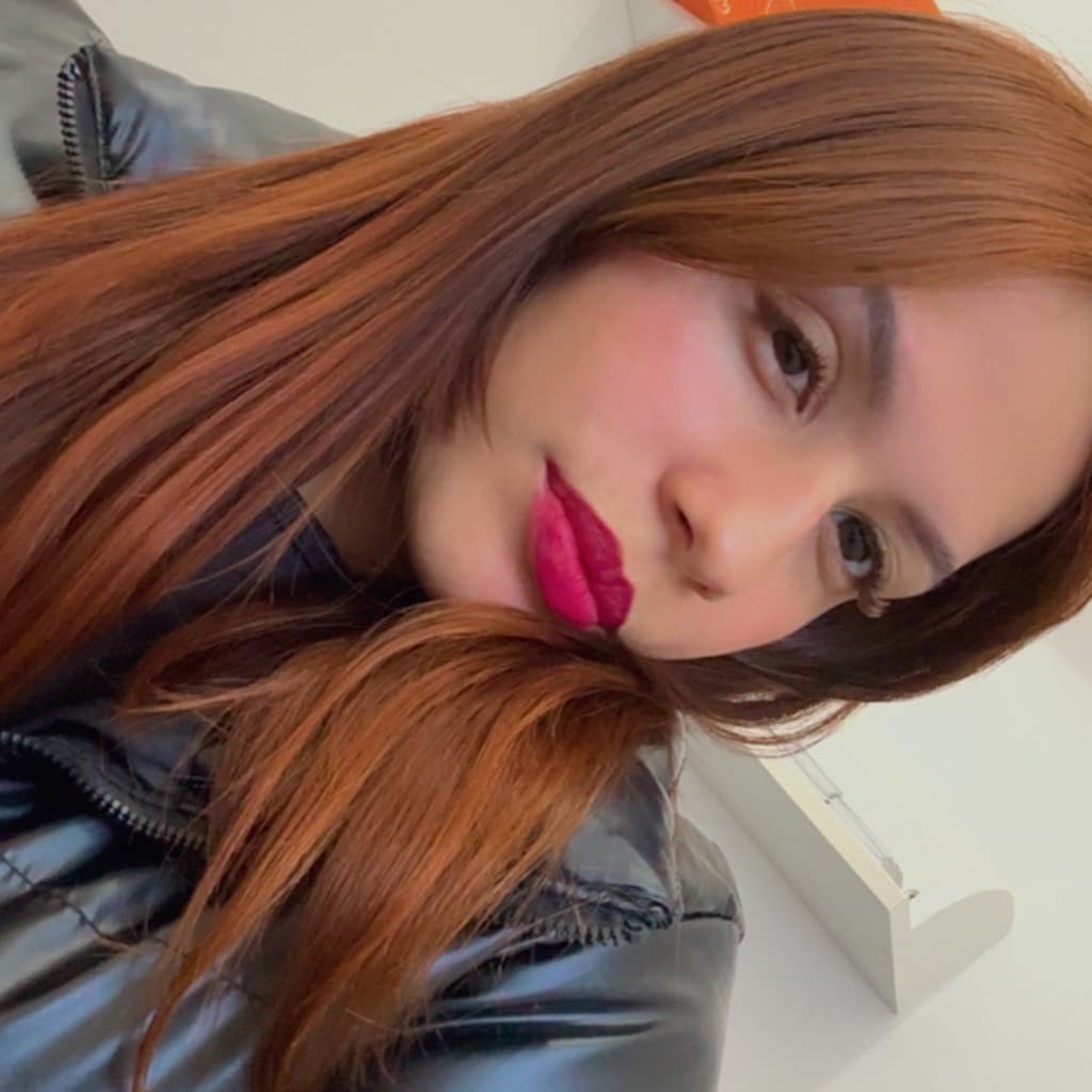 Alexia Canuto, Sobrancelhas, foto 2 de 2