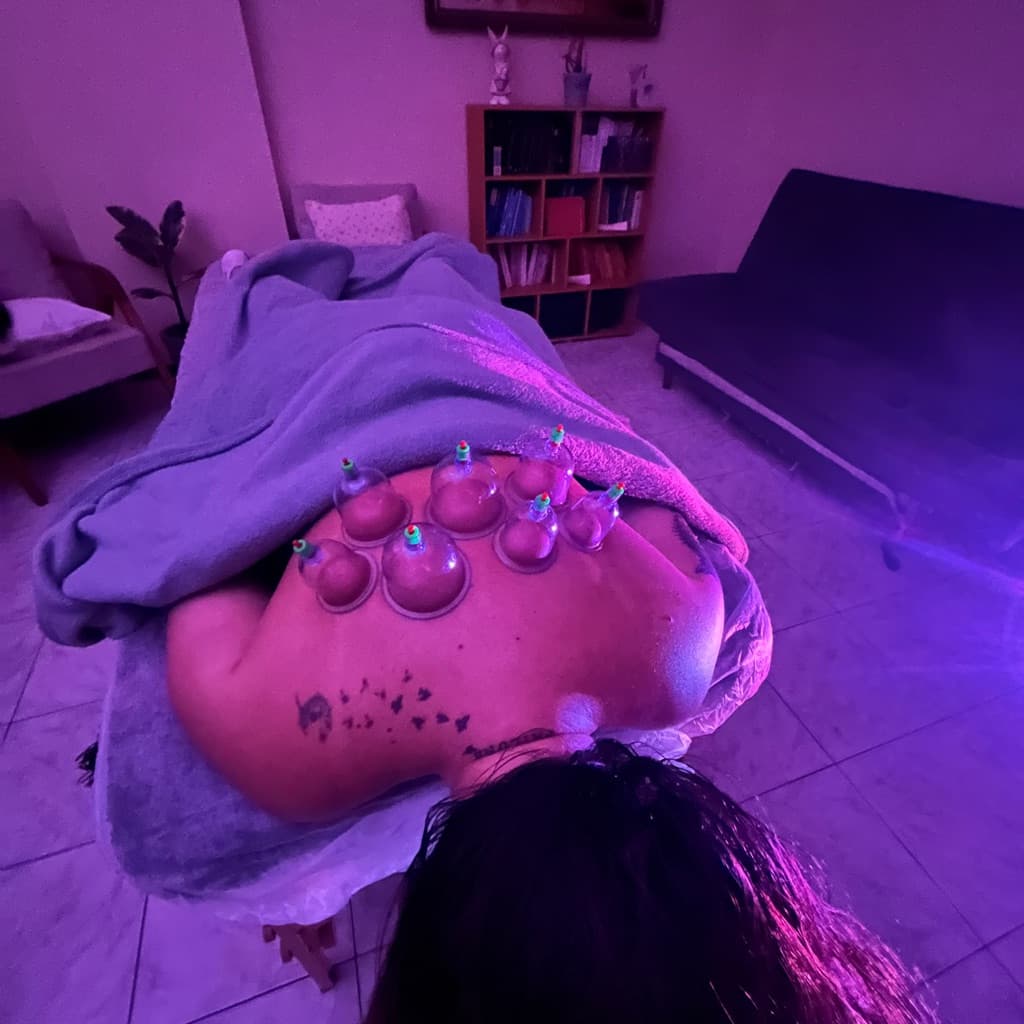 Jessica Melo, Massagem, foto 2 de 3
