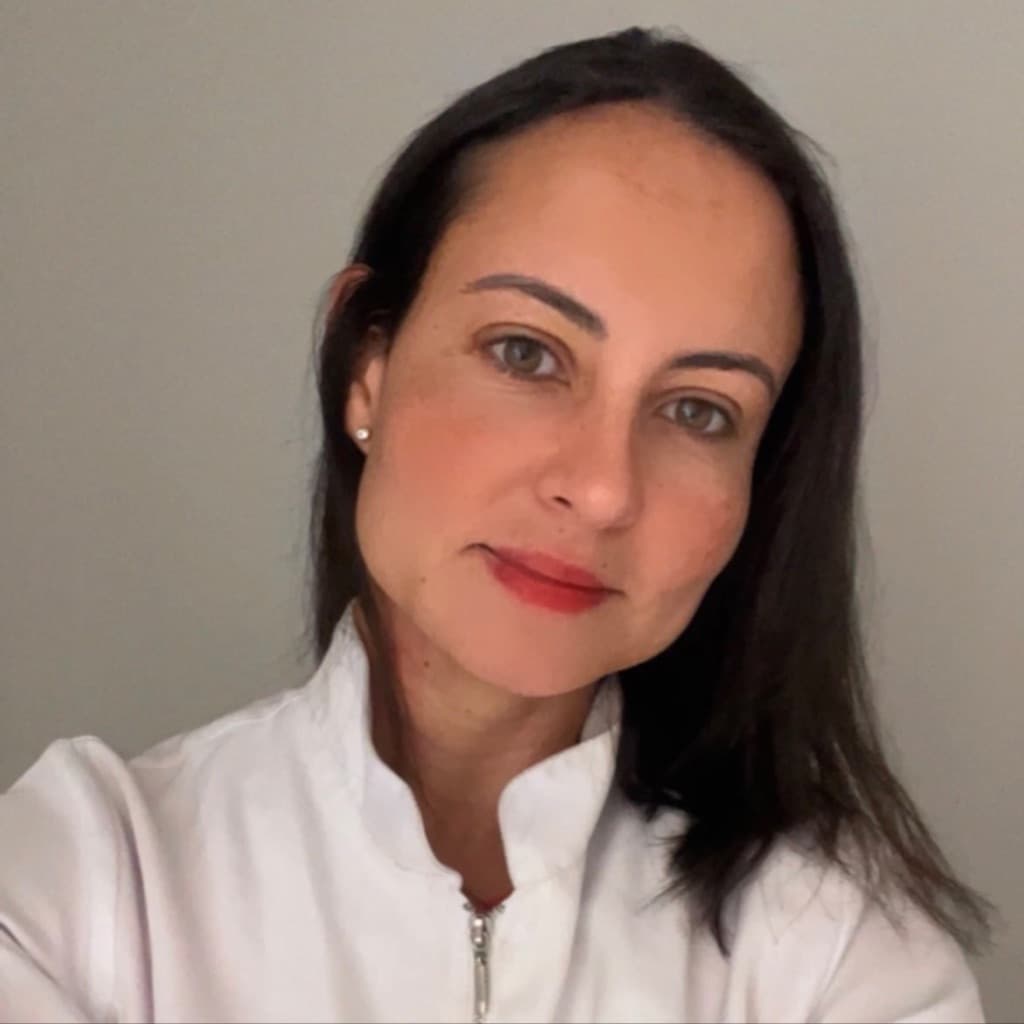 Angélica Paula, Massagem, foto 1 de 1