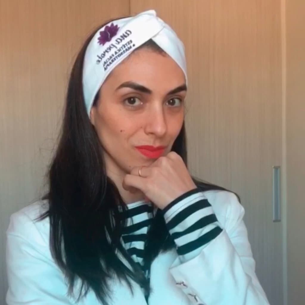 Ana Paula Perote, Massagem, foto 2 de 2