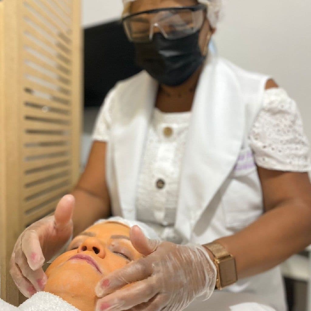 Denise F O Sanches, Massagem, foto 1 de 2