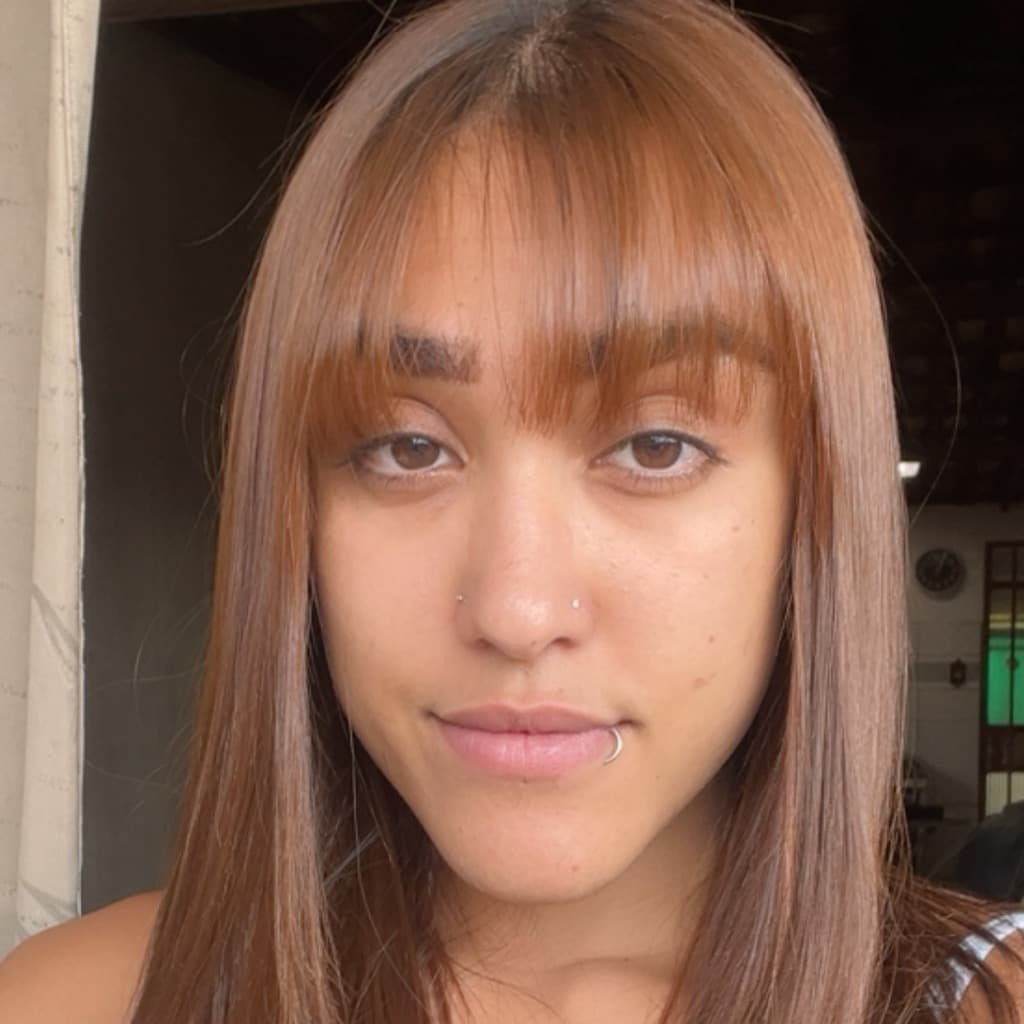 Anne, Massagem, foto 1 de 1
