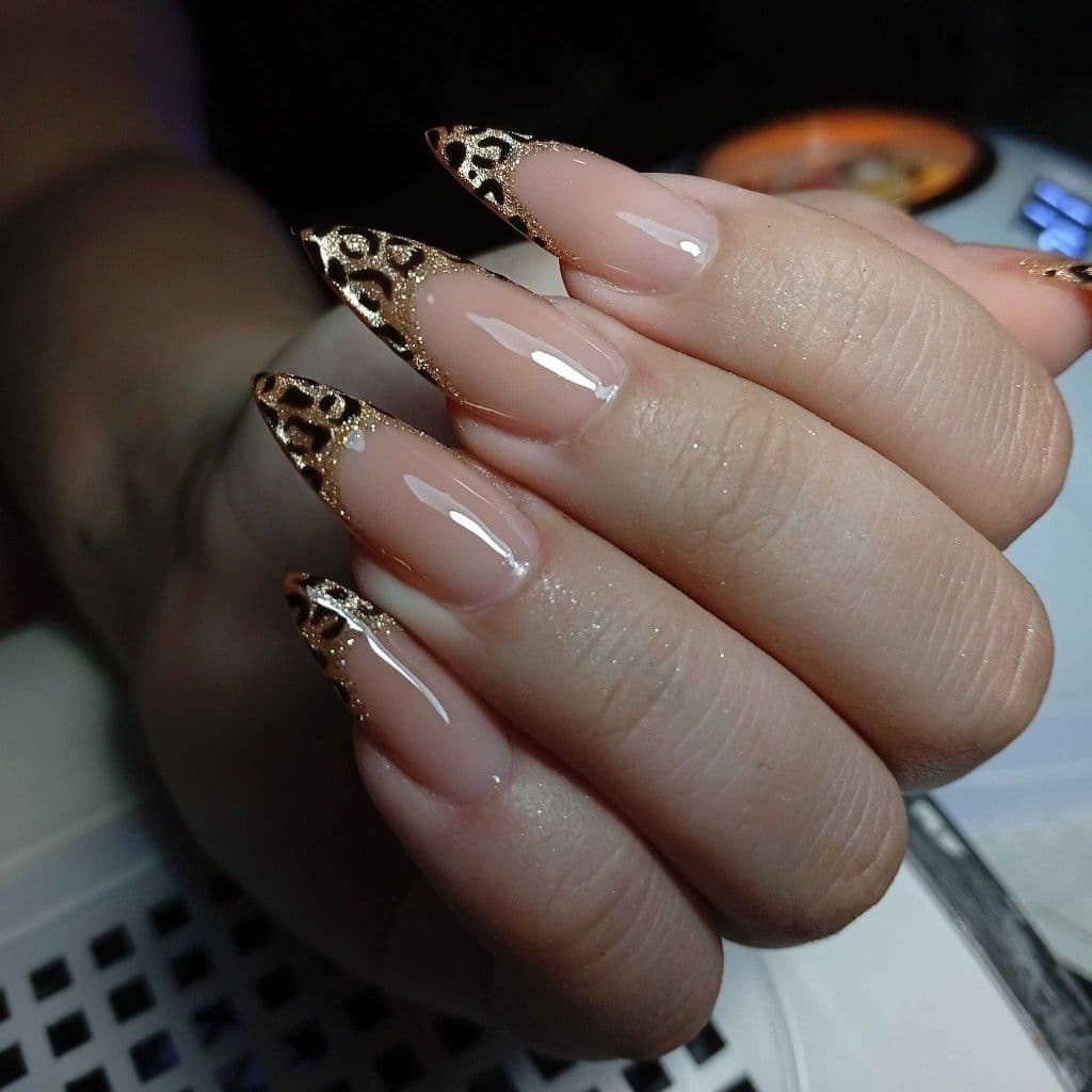 Natasha Viana, Unhas, foto 1 de 2