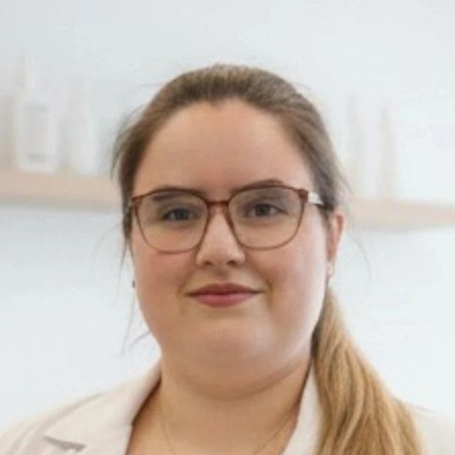 Débora Tarcisia, Massagem, foto 2 de 2