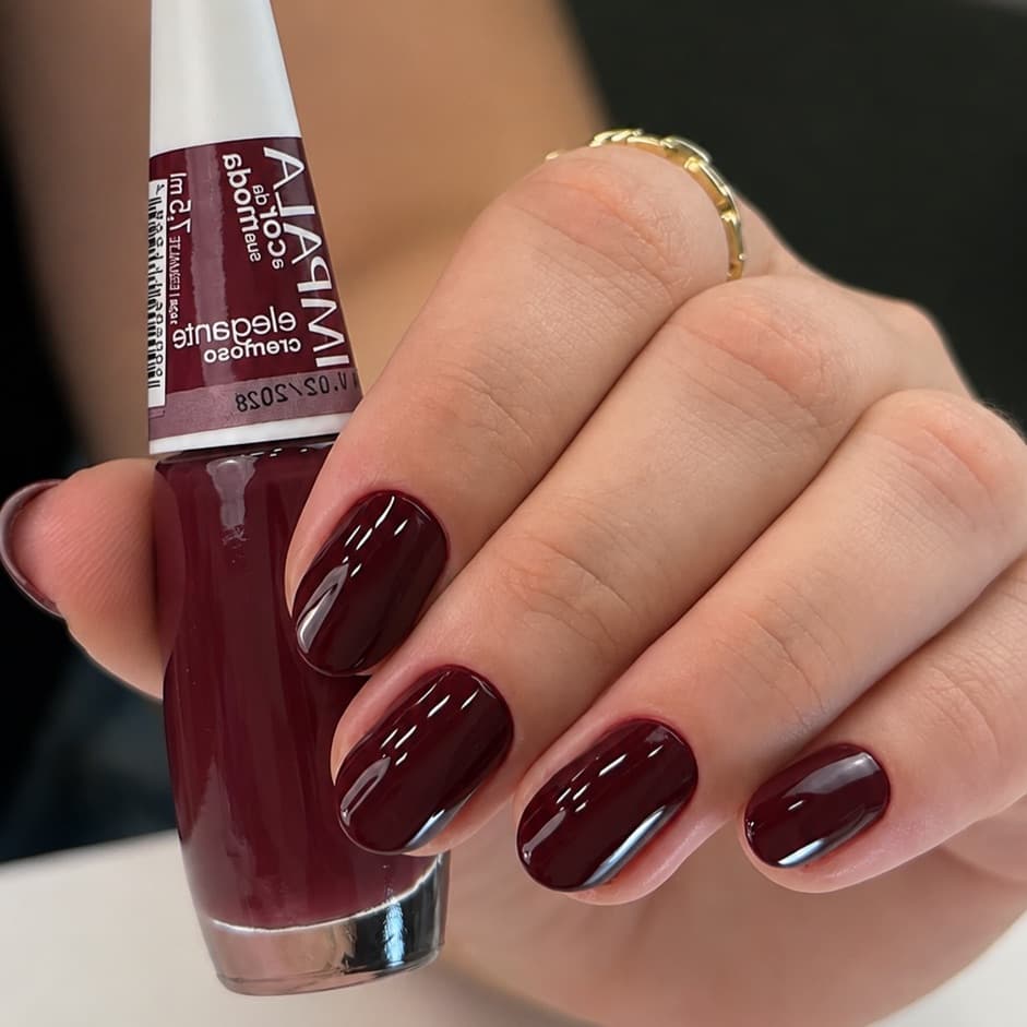 Stella Nepomuceno, Unhas, foto 2 de 3