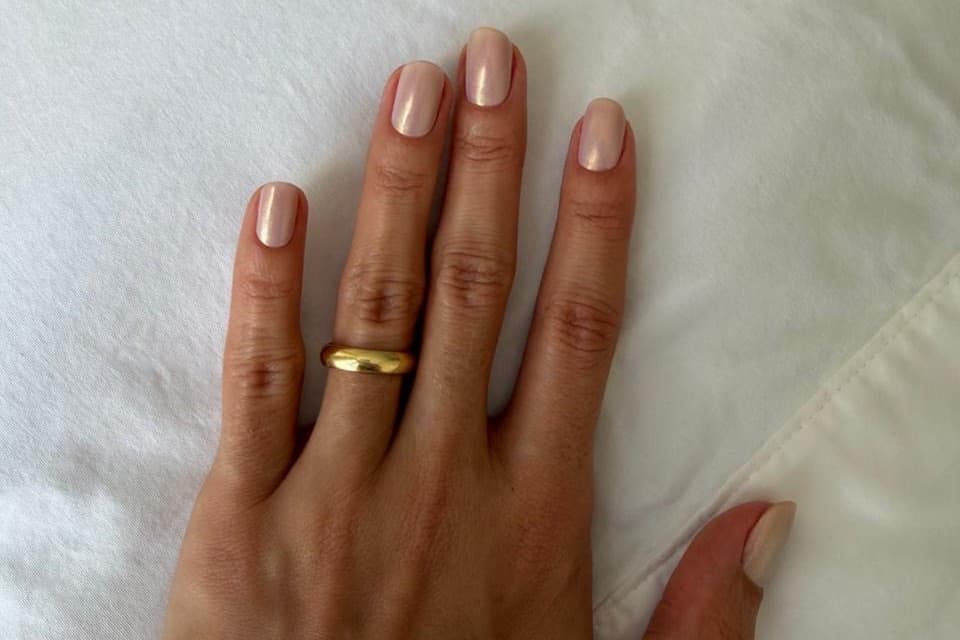 Alana Soares, Sobrancelhas, foto 1 de 3