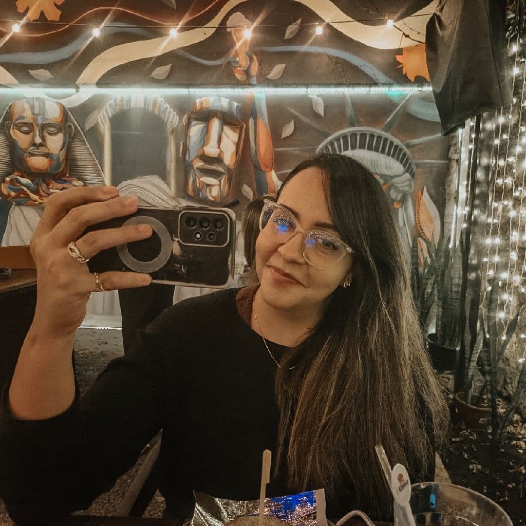 Rayssa Araujo, Sobrancelhas, foto 1 de 1