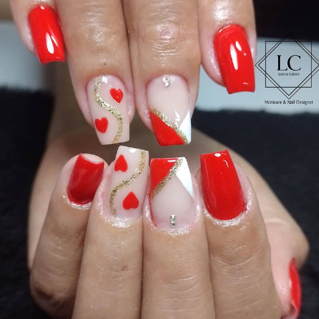 Letícia Silva Colzini, Unhas, foto 2 de 2