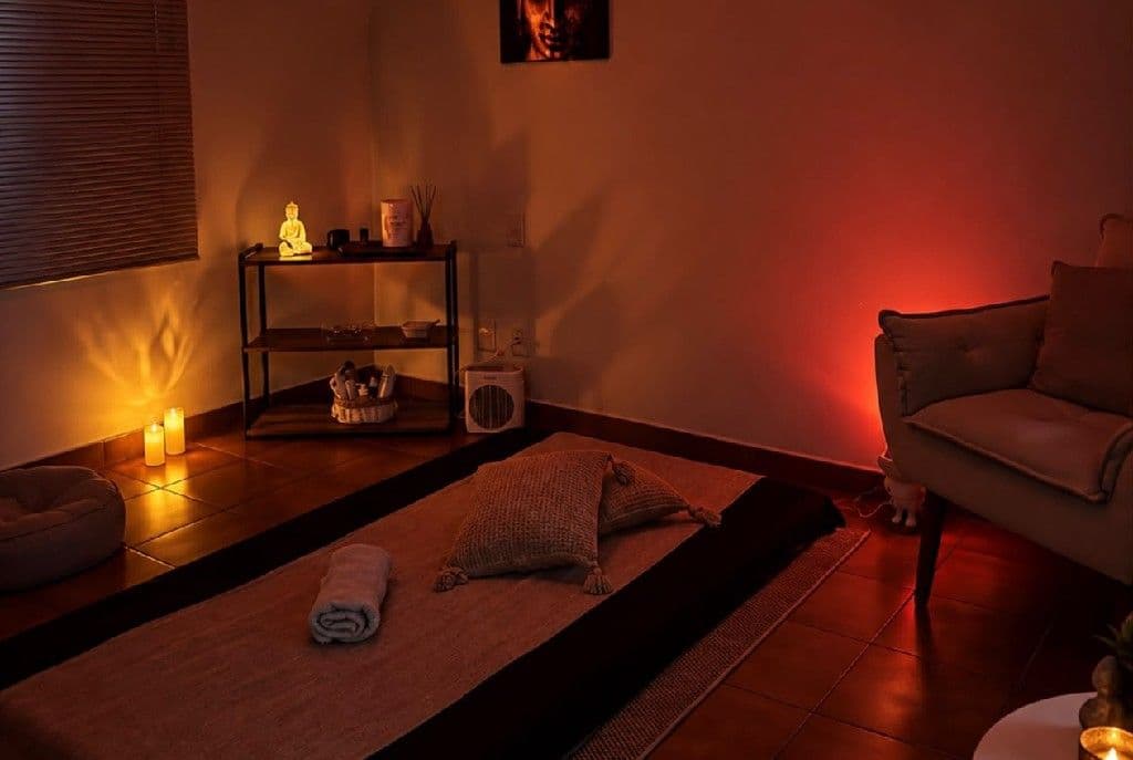 Kiara Nakai, Massagem, foto 1 de 2