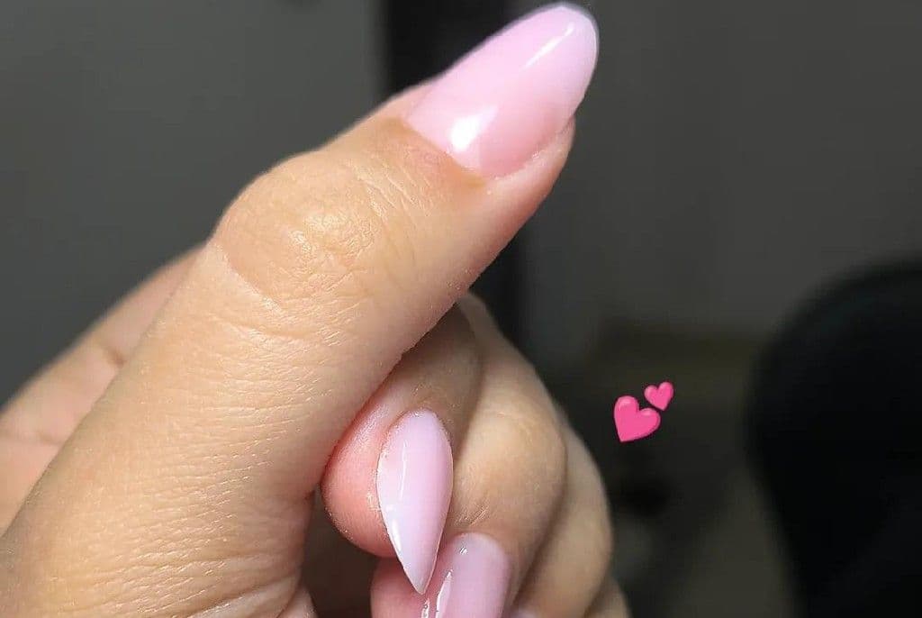 Louis Lane De Abreu Fernandes, Unhas, foto 1 de 3