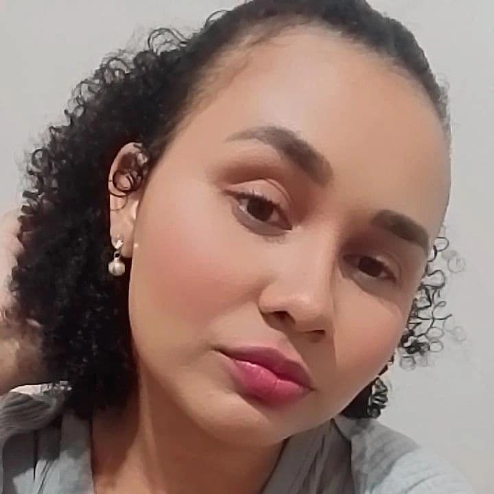 Thays Genilda, Massagem, foto 2 de 2