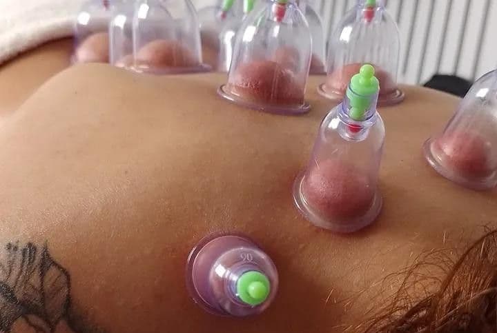 Kathleen Sanches, Massagem, foto 1 de 5