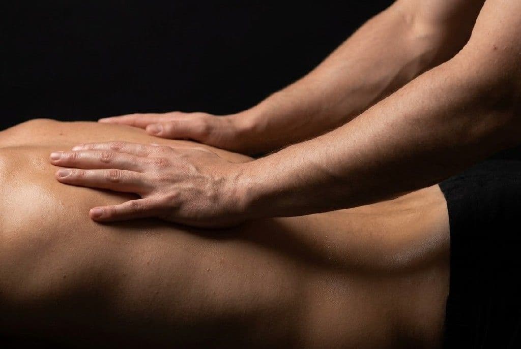 Cadu Bavhala, Massagem, foto 1 de 2