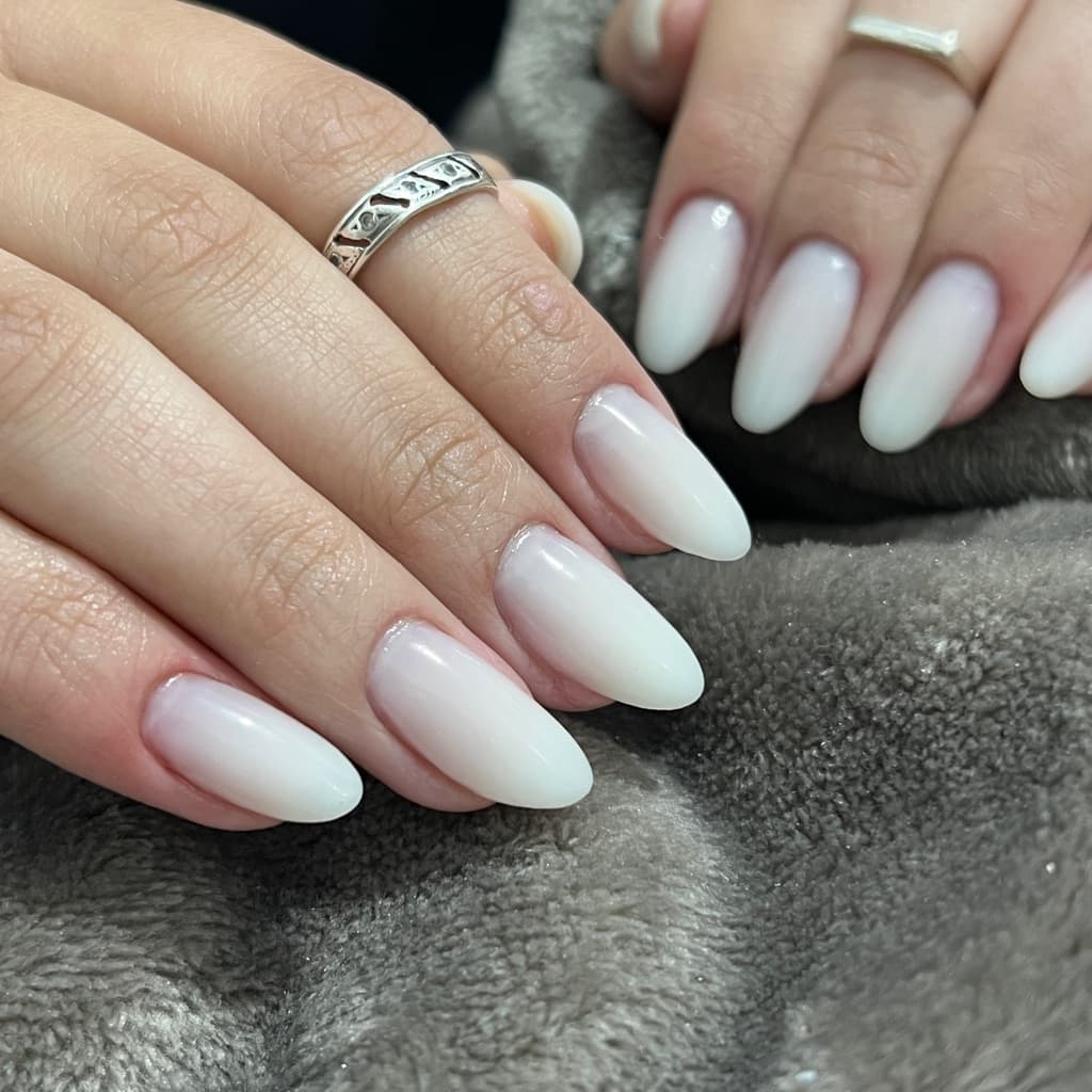 Guapa, Unhas