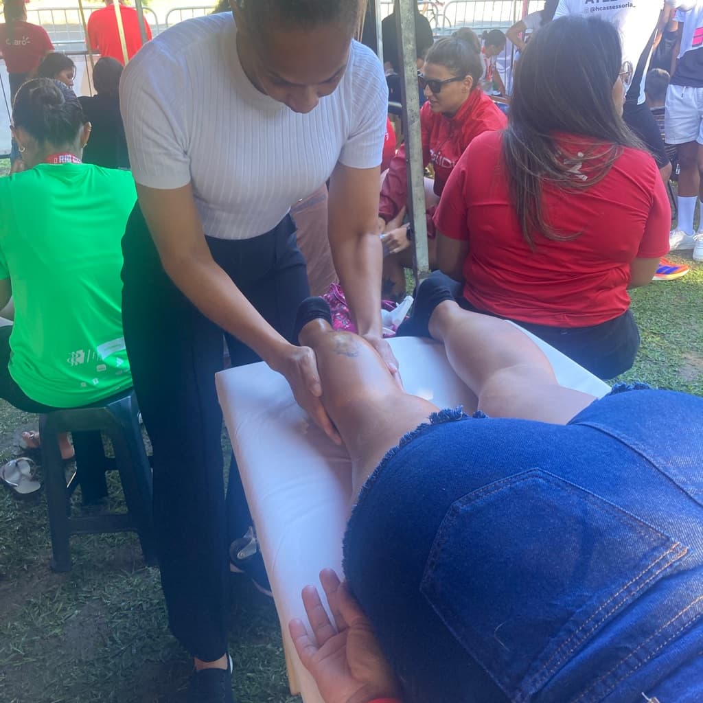 Jaqueline Gabriel, Massagem, foto 1 de 2