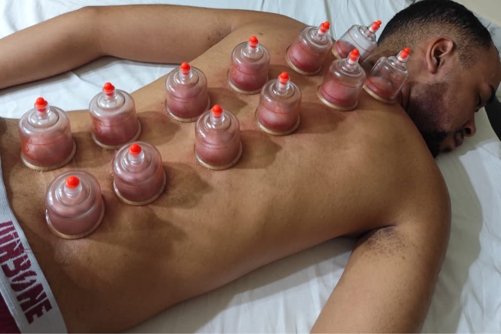 Gabriel  Andrade, Massagem, foto 1 de 3