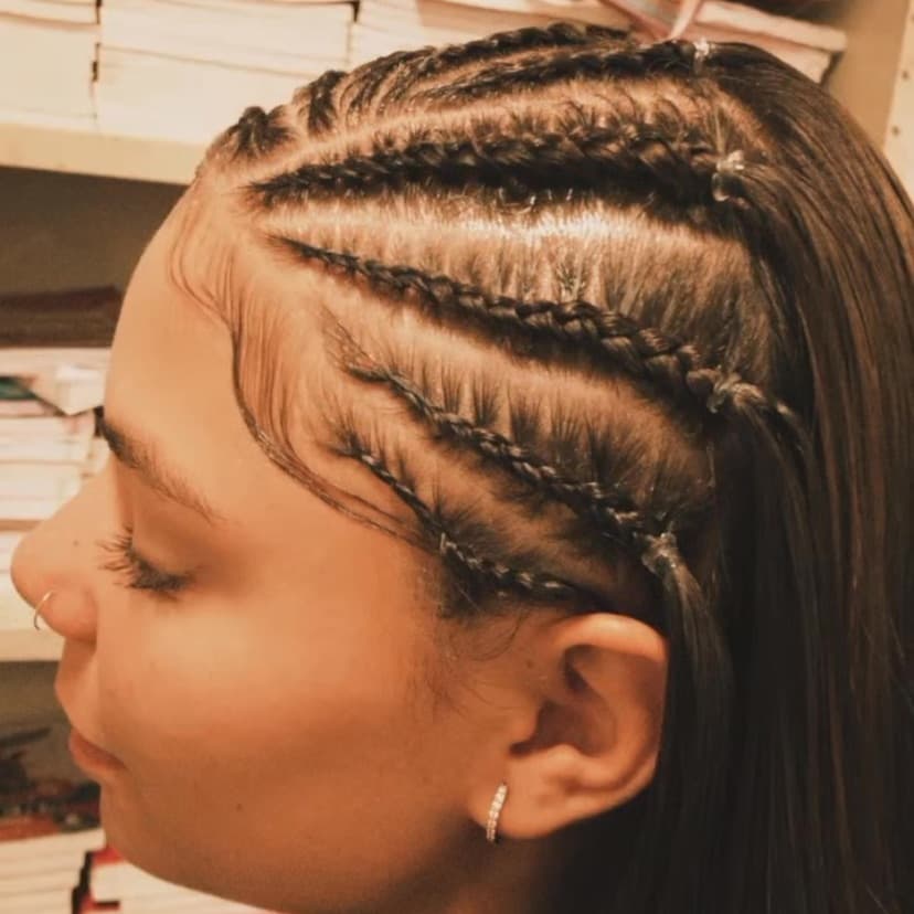 Luara, Cabelo