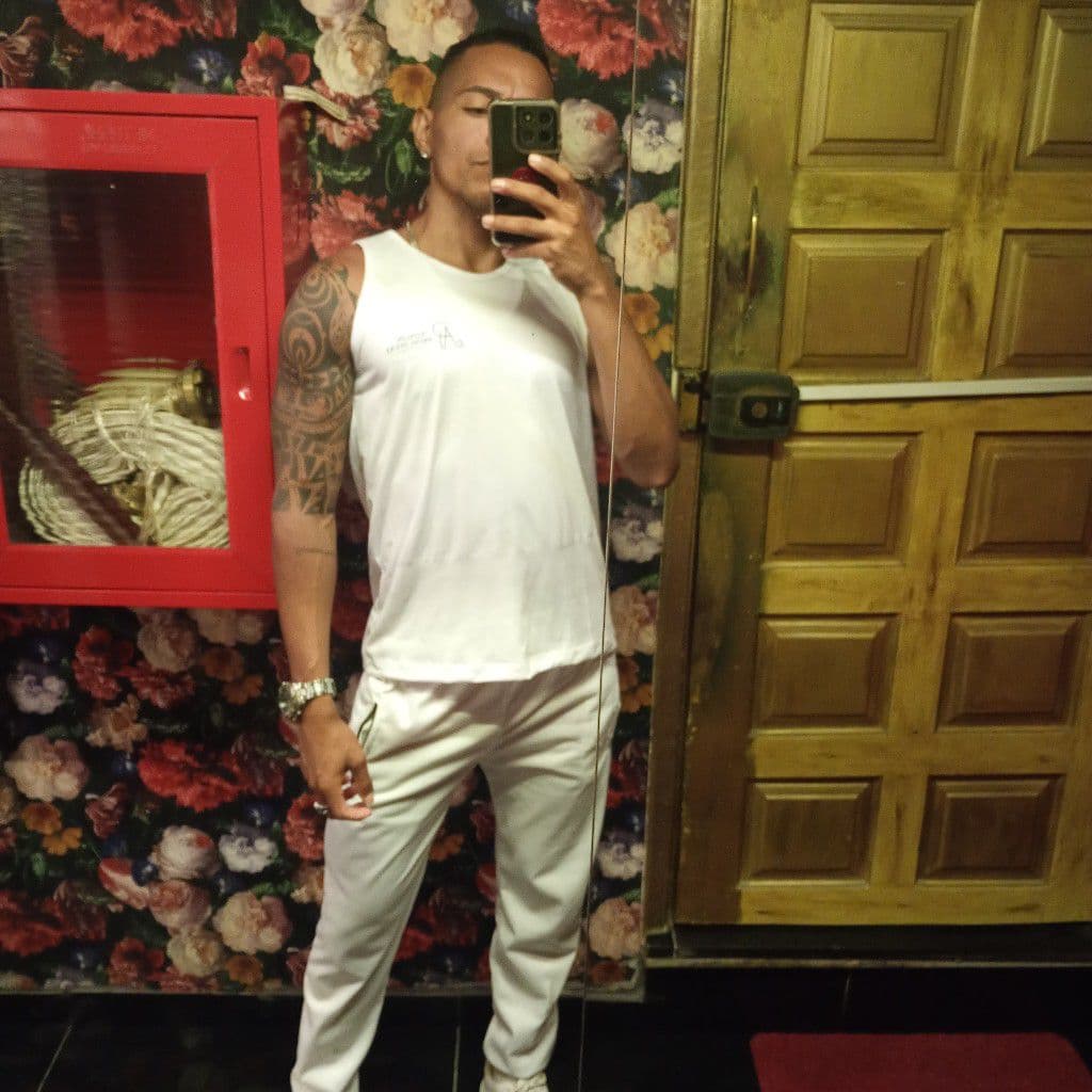 Adson, Massagem, foto 1 de 1