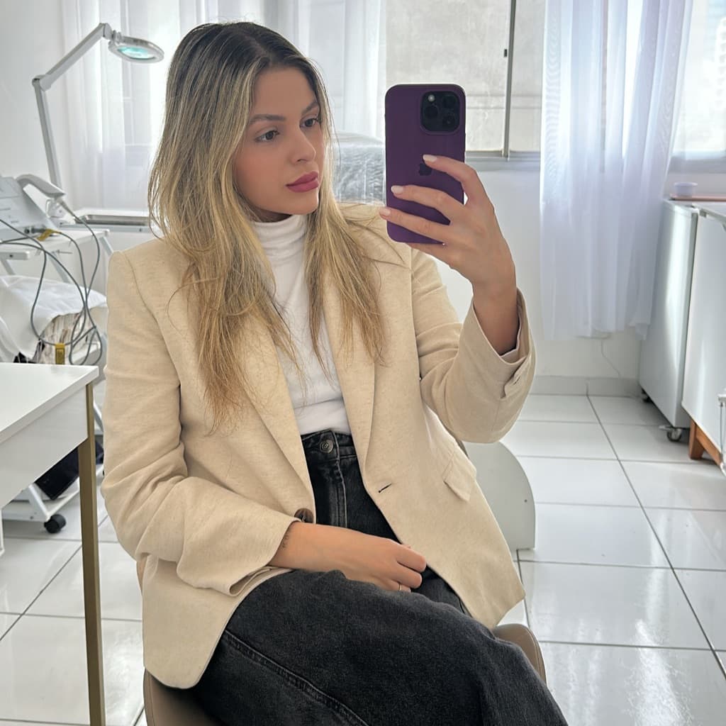 Dra Maria Júlia Freitas, Pele, foto 2 de 2