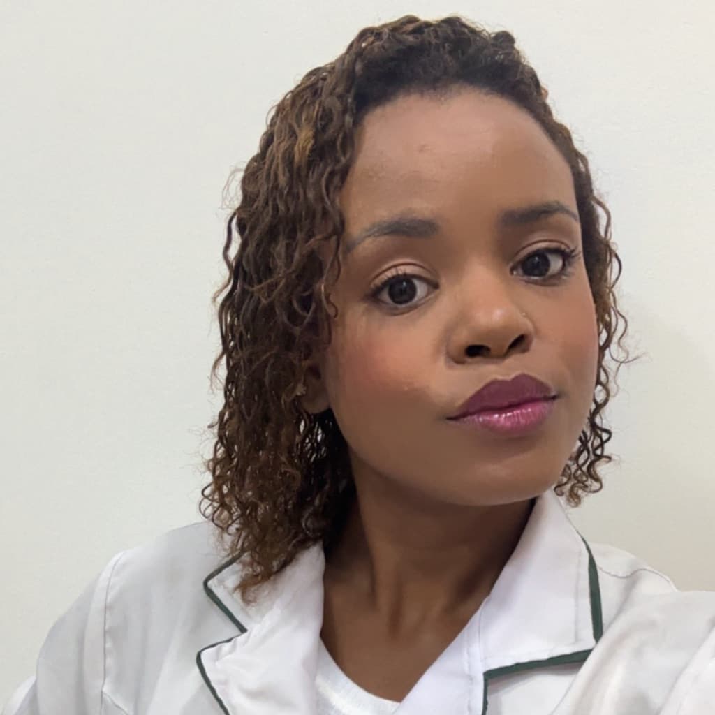 Caroline Gonçalves, Massagem, foto 2 de 2