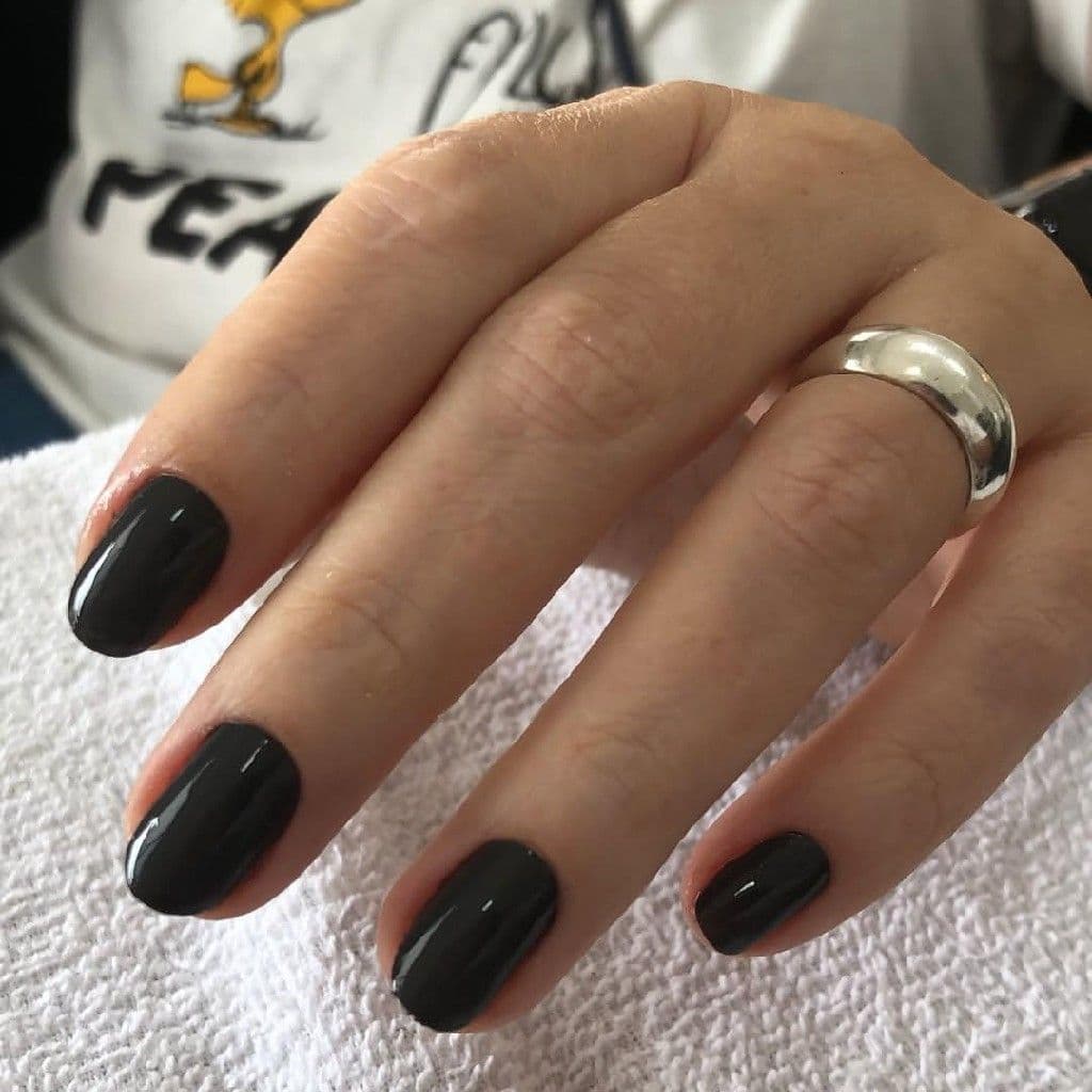 Julia, Unhas