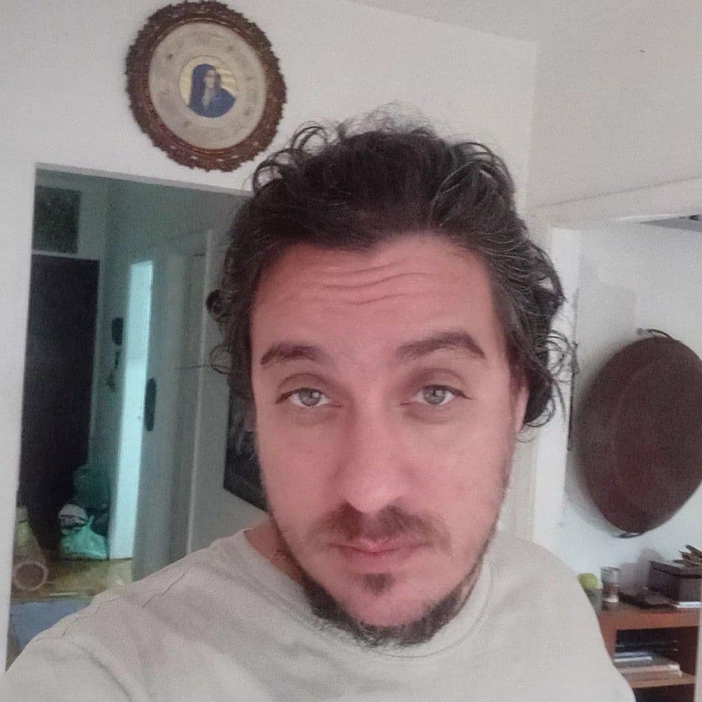 Theo, Massagem, foto 1 de 2