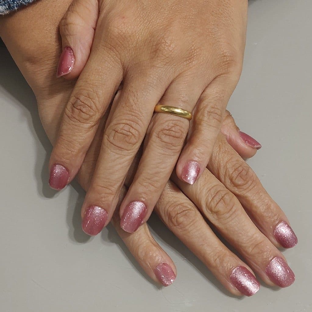 Liz Moraes, Unhas