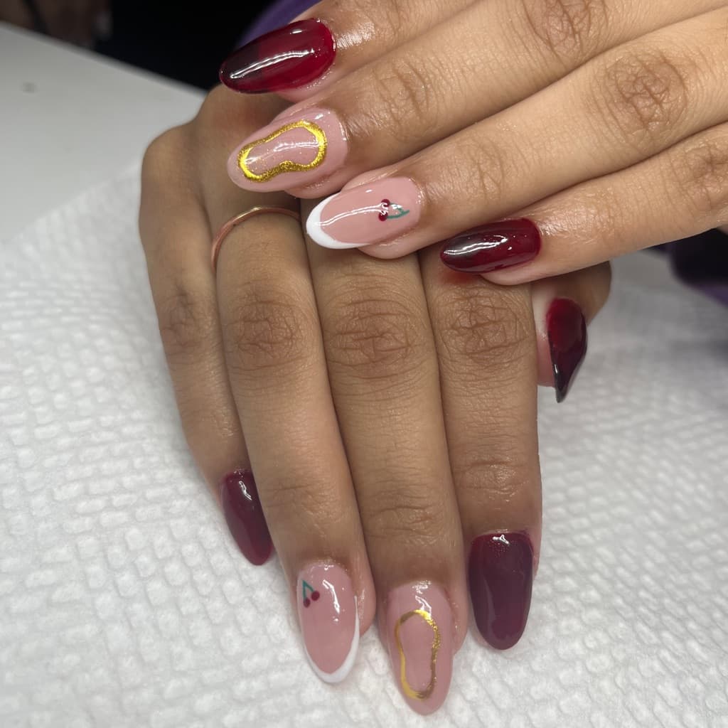 Nail Designer Expert, Unhas, foto 1 de 2
