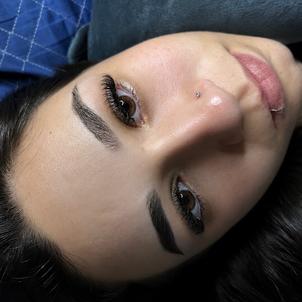 Débora  Dias | Lash Designer, Maquiagem, foto 1 de 2