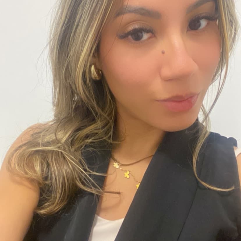 Adriana Raquel Riquelme Mendonça, Unhas, foto 1 de 1