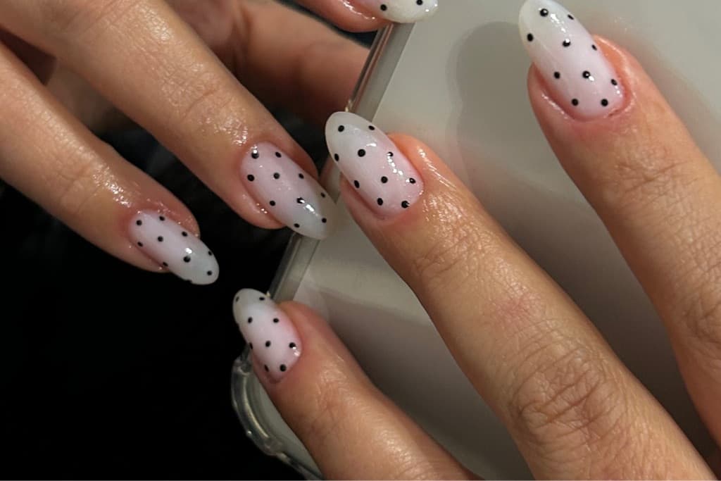 Heloise Hannemann, Unhas, foto 1 de 3