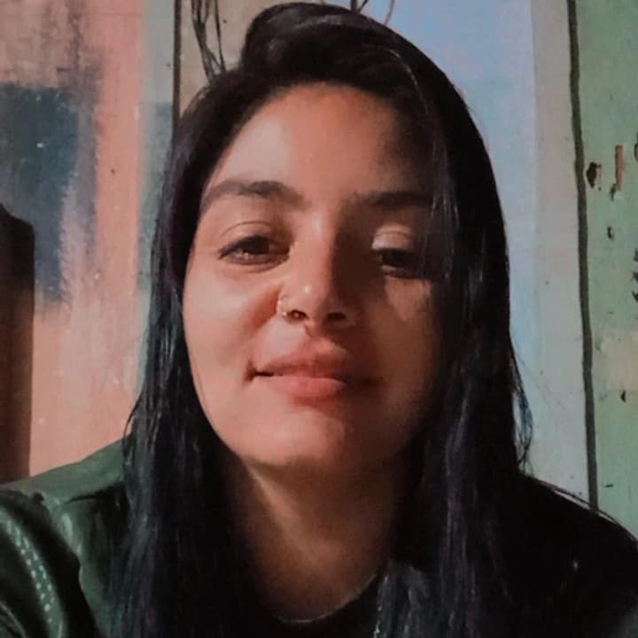 Sabrina, Unhas, foto 1 de 1