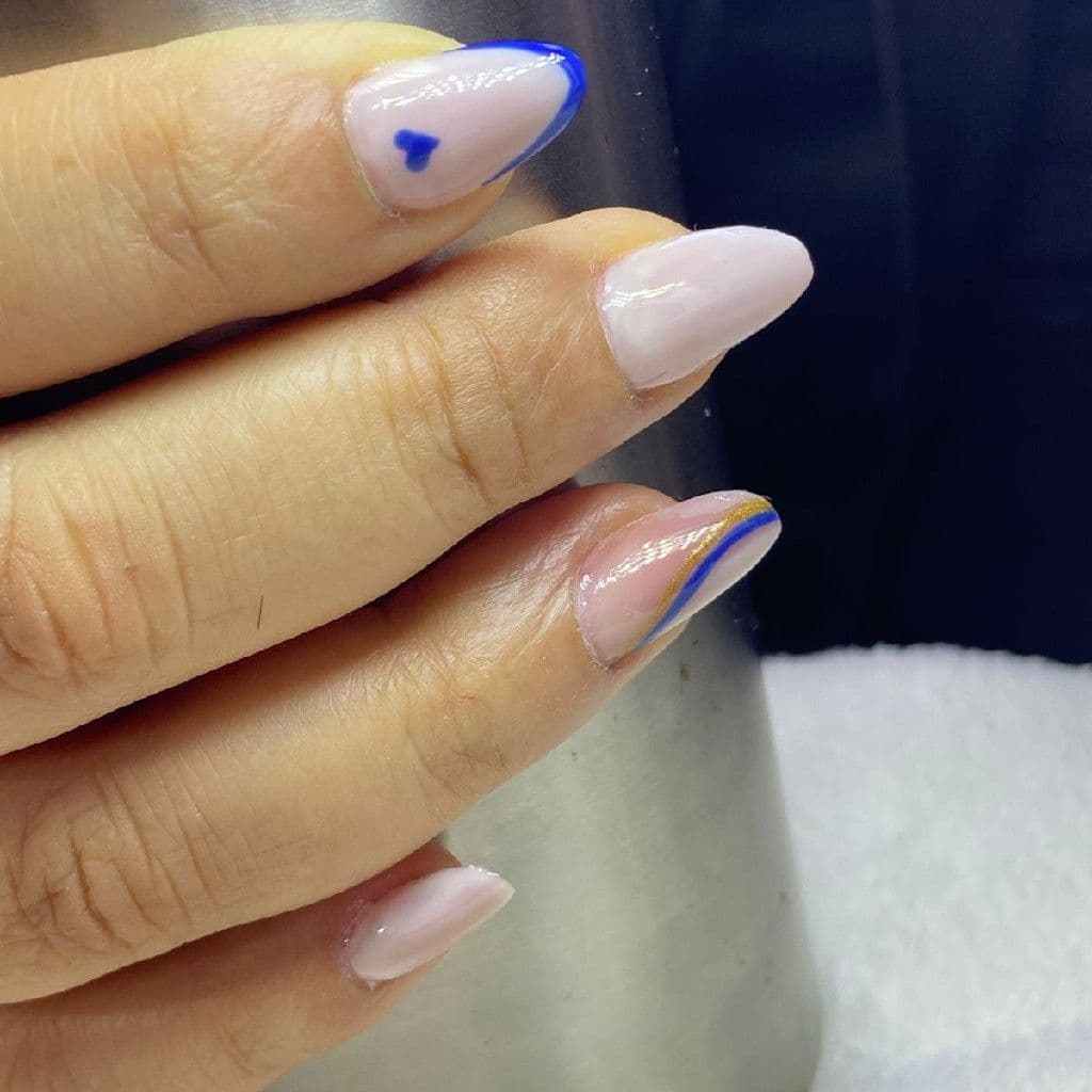 Roberta, Unhas, foto 1 de 2