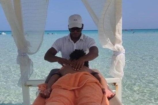 Alejandro Ariel, Massagem, foto 1 de 2
