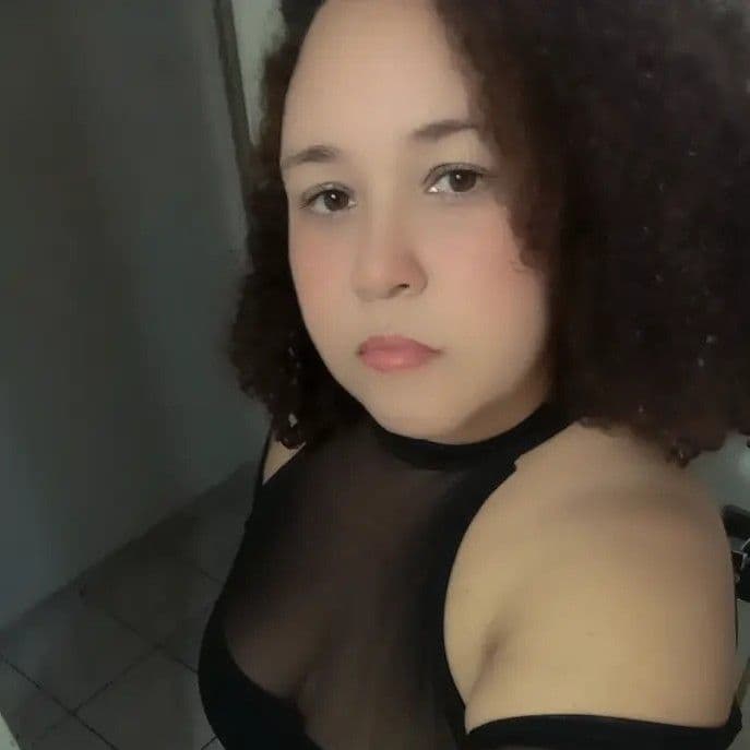 Julia Peres, Pele, foto 2 de 2